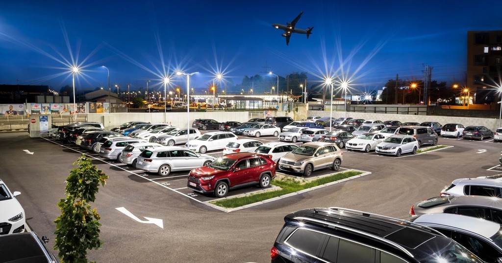 parkovanie-letisko-vieden-tom-parking-schwechat-lance-parkovisko-header.jpg