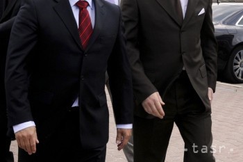 úradníci3.jpg