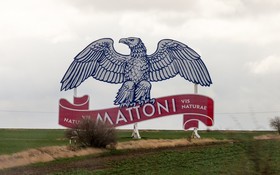 Big_logo_of_Mattoni_mineralwater_as_advertisment_near_D8,_Czech_Republic-6323.jpg