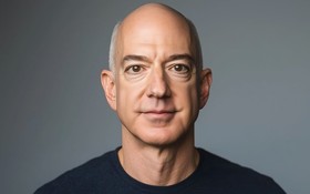 Jeff Bezos.jpg