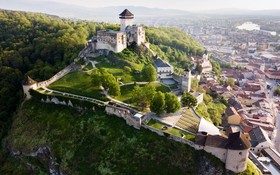Trenčiansky_hrad.jpg
